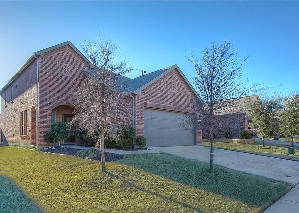 1st image of 2812 Houston Wood Dr