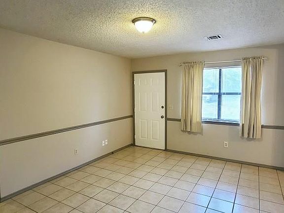 3rd image of 2308 Beth Ln