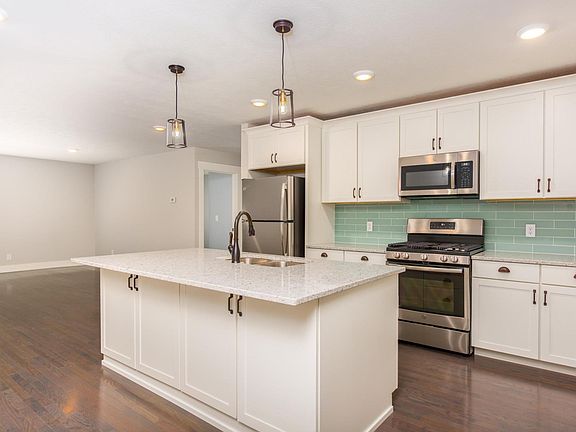 2nd image of 131 Lexington Ave NW