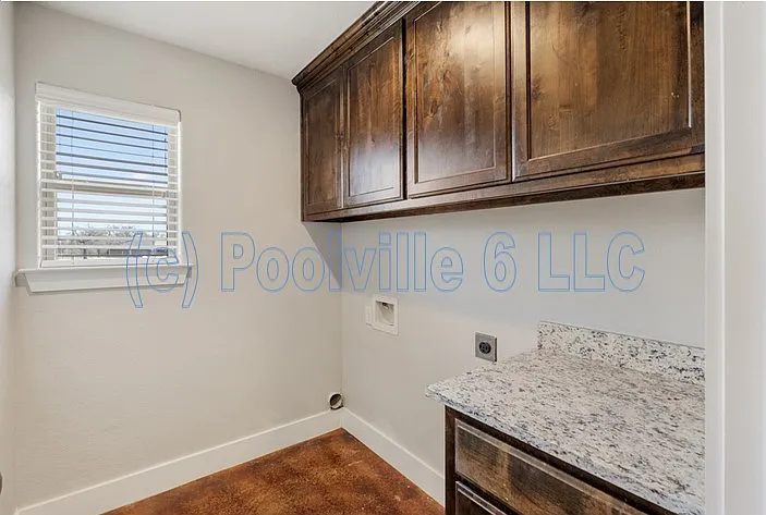 104 Lone Star Ct — Photo 11