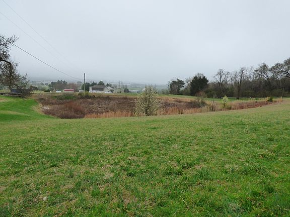 4th image of 6 Tom Breeden Rd