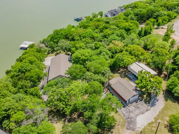 491 Cozy Cove Ct, Chico, TX 76431