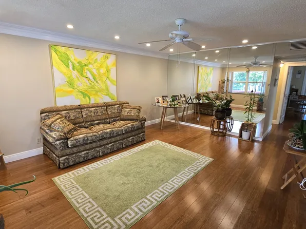 272 Northampton N, West Palm Beach, FL 33417