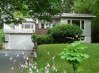 19 Wheatsheaf Ln, Princeton, NJ 08540