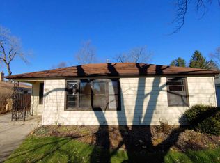 216 W Helen Rd, Palatine, IL 60067