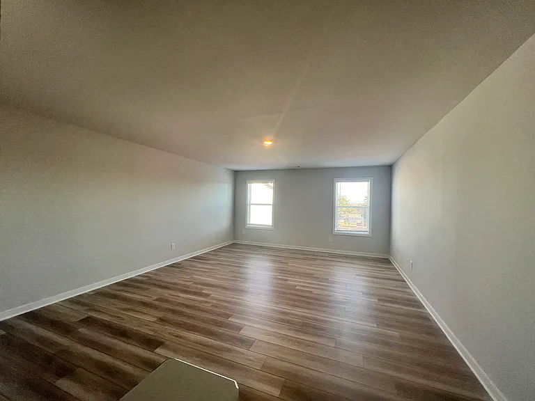 150 Rose Lake Ct — Photo 29