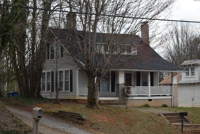 1st image of 1222 Hinshaw St