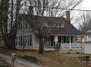 1222 Hinshaw St, N Wilkesboro, NC 28659