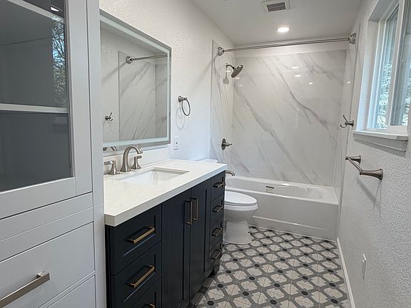 4th image of 4521 Barnett Ranch Rd