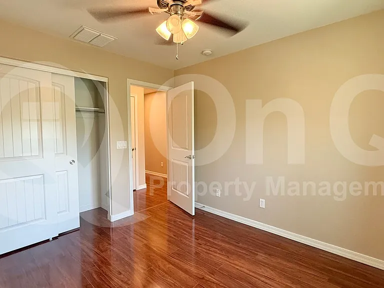 1142 E Sourwood Dr — Photo 19