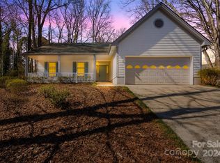 6612 Barry Whitaker Pl, Mint Hill, NC 28227