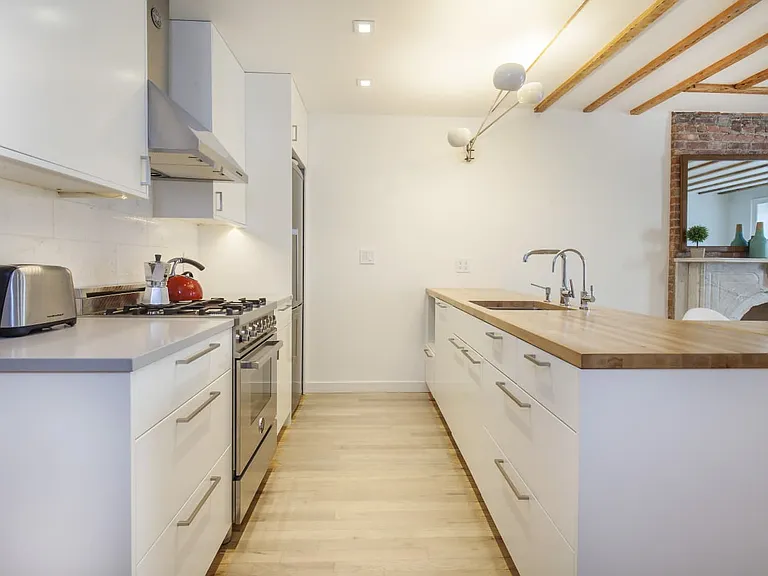 189 6th Ave #1 — Photo 5