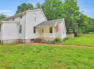 5 Brook St #B, New Hartford, CT 06057