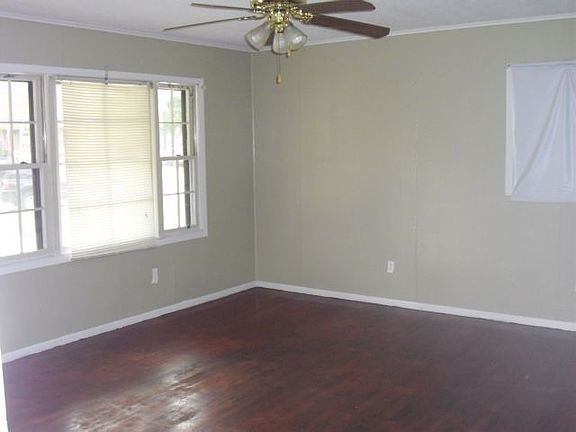 2nd image of 933 Bunche Dr