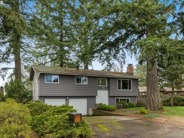303 Cherry Ave, Oregon City, OR 97045