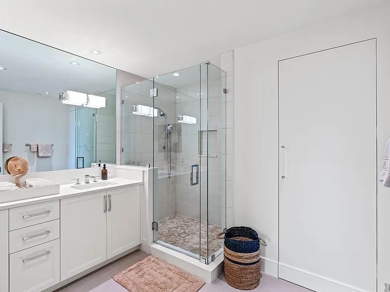500 SE 5th Ave #701 — Photo 24