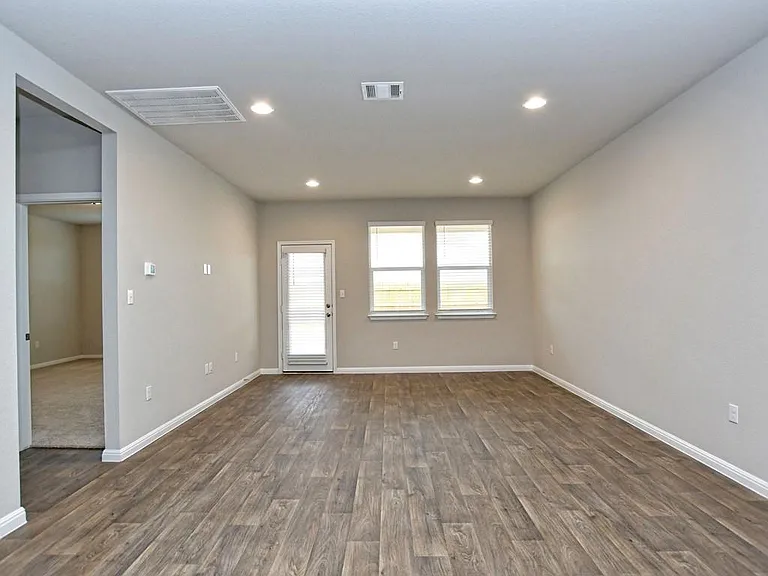 610 Roaring Fork Ln — Photo 6