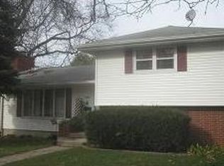 1496 Miami Dr NE, Cedar Rapids, IA 52402