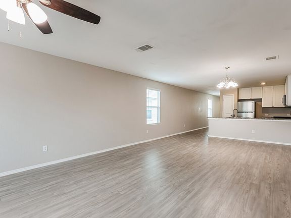 4th image of 10714 Giacconi Dr