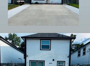 8220 Crestview Dr, Houston, TX 77028