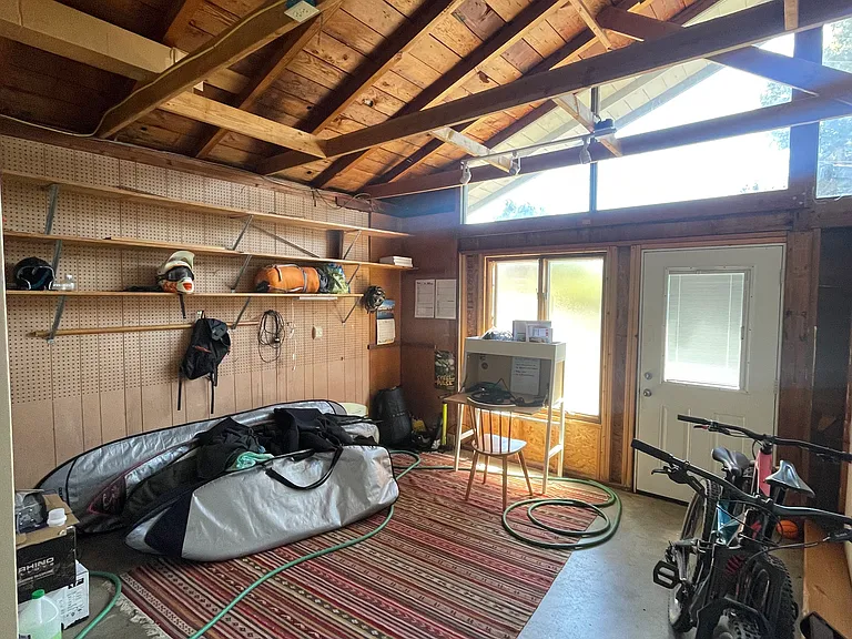5891 Plateau Dr — Photo 2