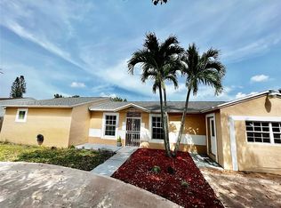 20021 NW 57th Ct, Hialeah, FL 33015