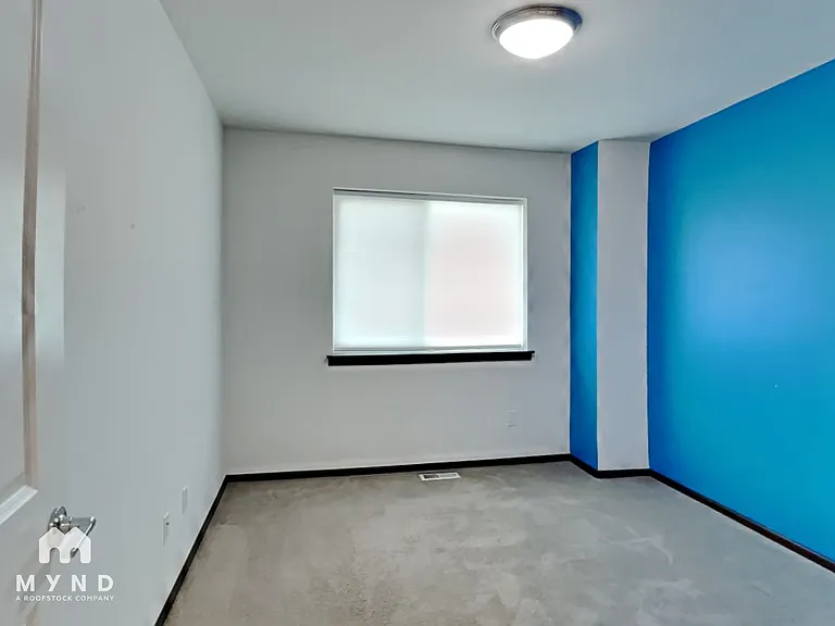 2753 S 124th Ln — Photo 15