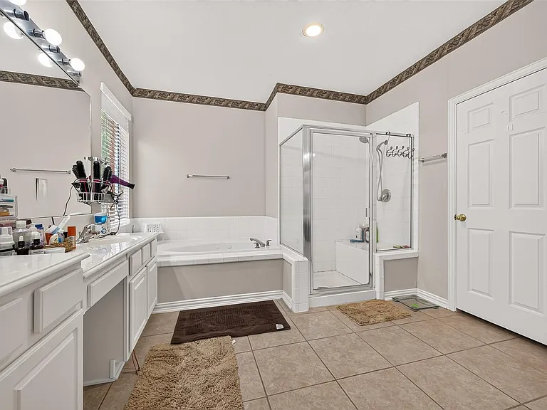 214 Kentwood Ridge Ct — Photo 27