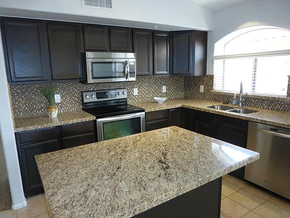 2nd image of 10213 W Jessie Ln