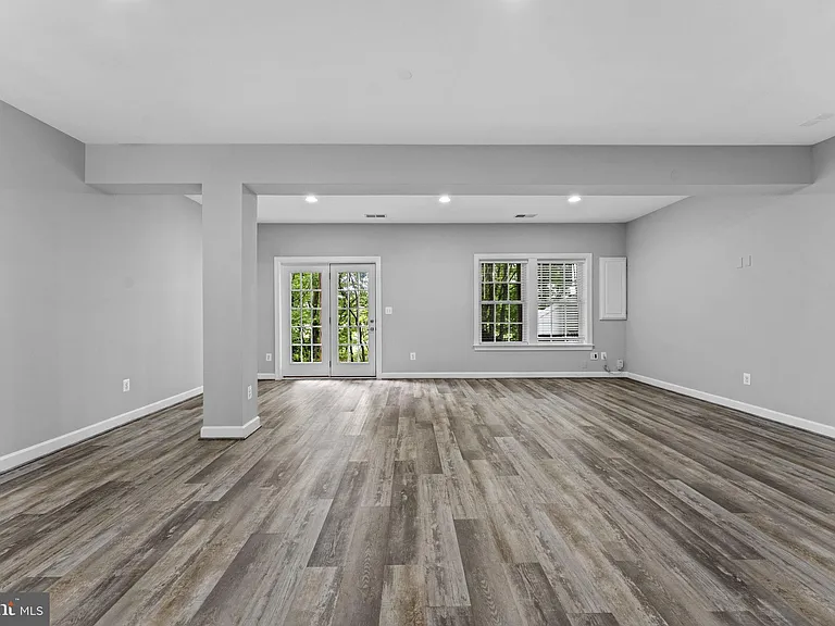 21268 Park Grove Ter — Photo 67