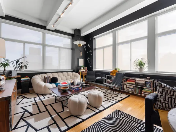 310 East 46th Street image 11 of 15