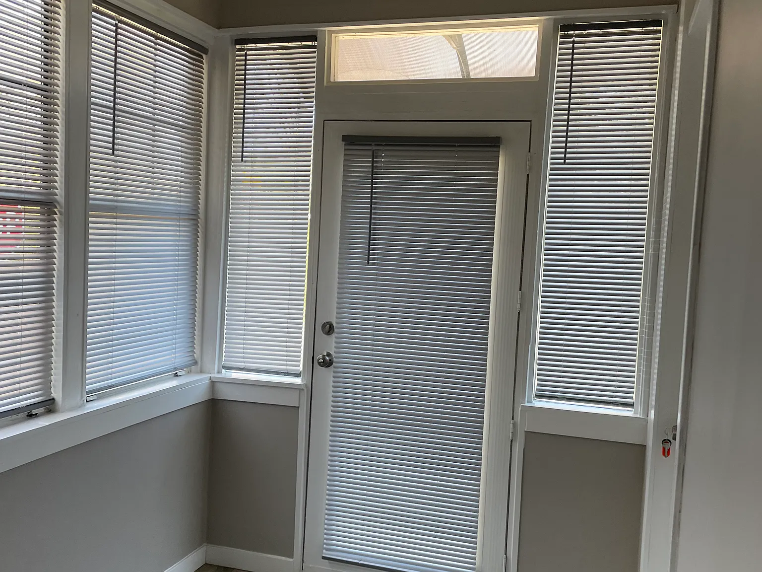 3 bed, 1400 sqft, $1,950 — Photo 1