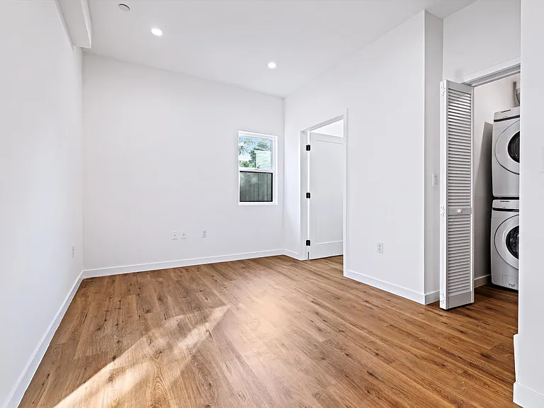 520 N Saint Andrews Pl #3 — Photo 9