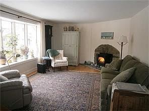 5th image of 19 Merrimac Place #19