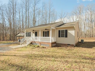 1703 W Chapel Dr, Bumpass, VA, 23024
