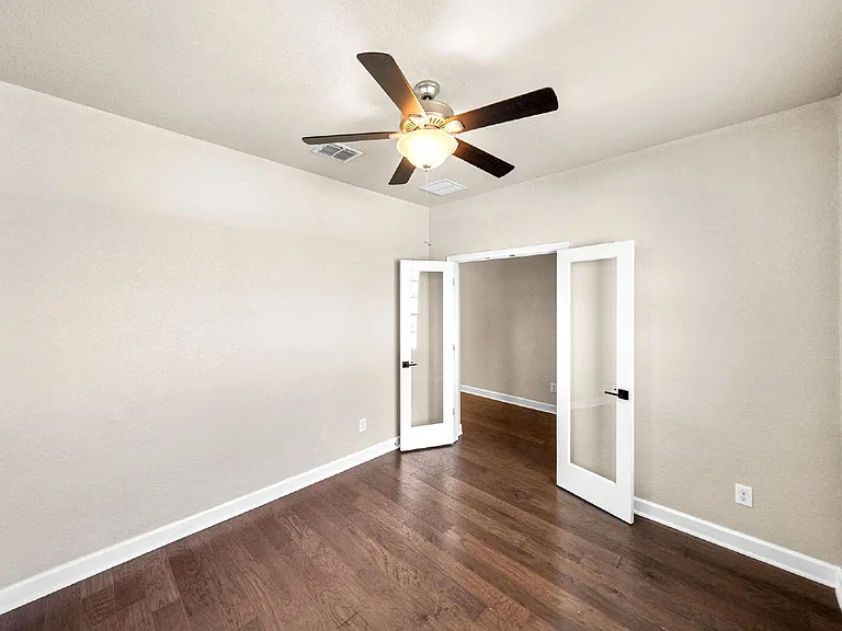 2068 Tejas Pecan — Photo 22