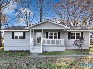 2252 Ready Section Rd, Toney, AL 35773