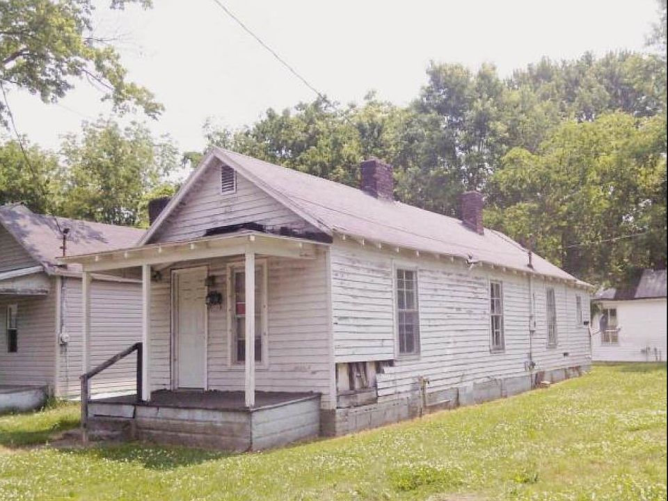 2nd image of 706 Howell St