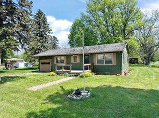 405 S Dresden St, Ceylon, MN 56121