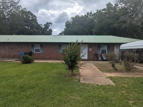 1306 Fleetwood Rd, Dothan, AL 36305