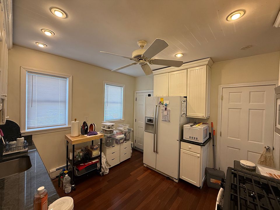 1st image of 9 S Waverly St #1