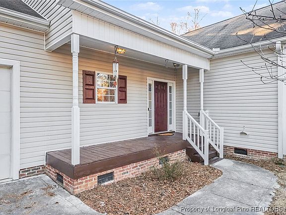 3rd image of 71 Patricia Way