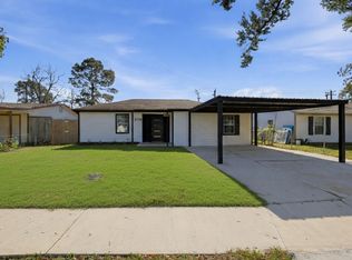 2716 Windsor Ln, Pasadena, TX 77506