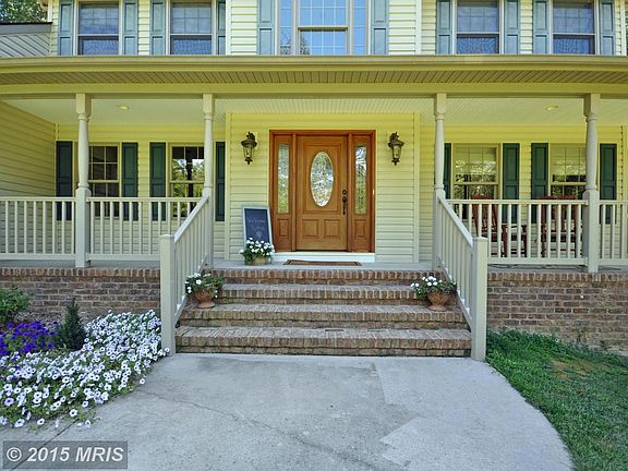 Classic Center Hall Colonial Design