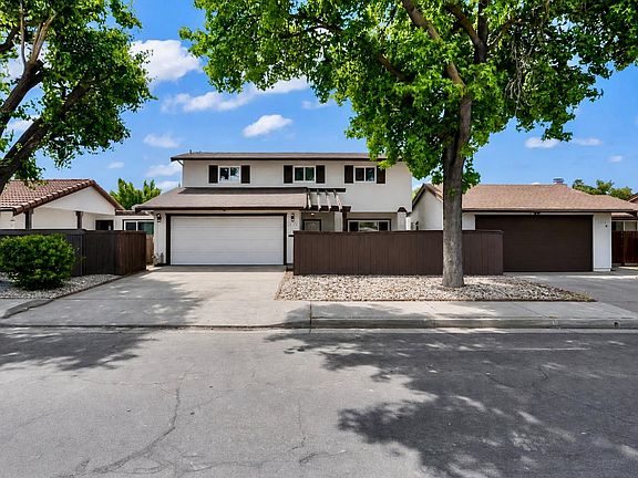 2nd image of 2620 El Charro Dr