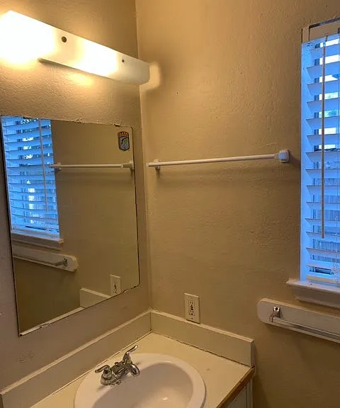 205 Morgan Pl #111 — Photo 5