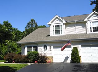 8 Kingston Blvd, Hamilton, NJ 08690