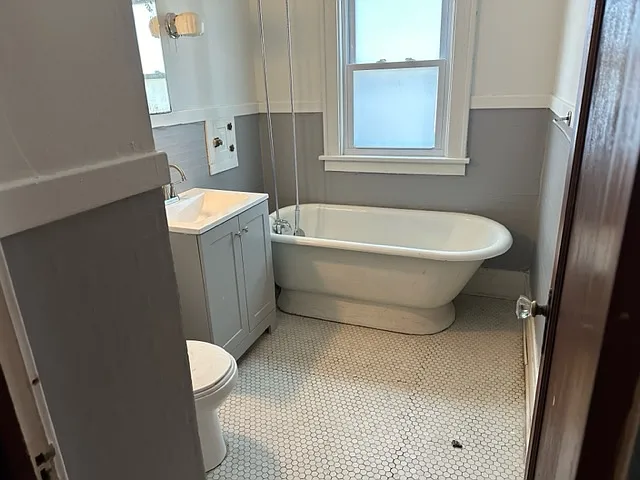 110 Gerald Ave #2 — Photo 1