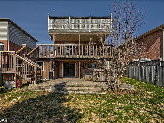 5th image of 55 Vanessa Dr