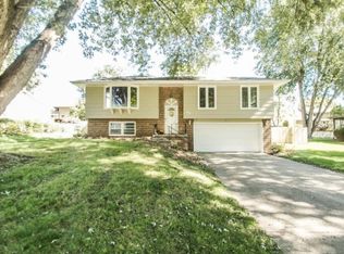 407 32nd St, West Des Moines, IA 50265